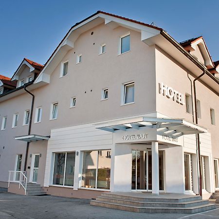 Hotel Bajt มาริบอร์ ภายนอก รูปภาพ