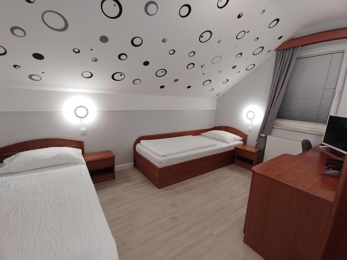 Hotel Bajt มาริบอร์ ภายนอก รูปภาพ